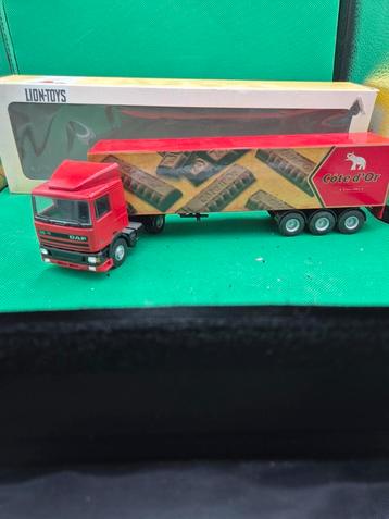 246 Daf 95 cote d'or 1/50 liontoys  beschikbaar voor biedingen