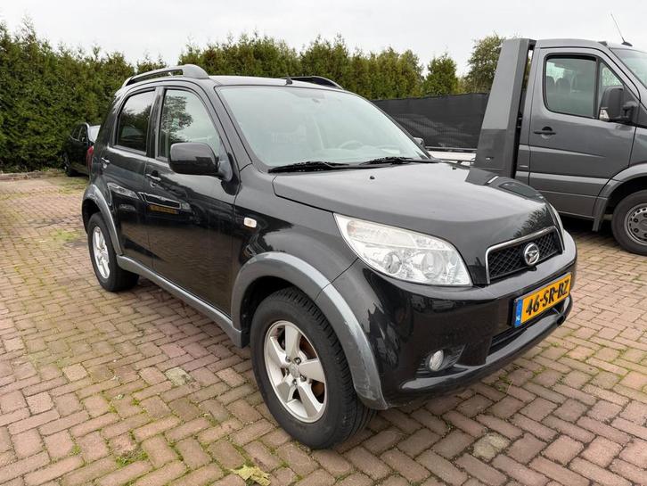 Daihatsu Terios 1.5-16v 4WD VERSNELLINGSBAK KAPOT Leder Clim, Auto's, Daihatsu, Bedrijf, Te koop, Terios, 4x4, ABS, Airbags, Airconditioning