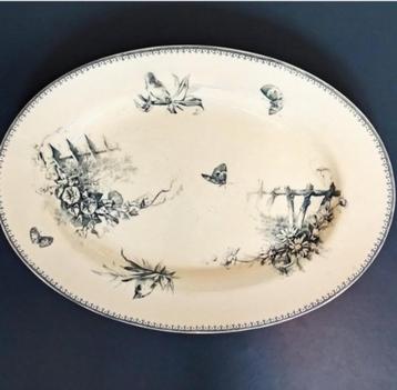 Petrus Regout schaal Malaga petrol  beschikbaar voor biedingen