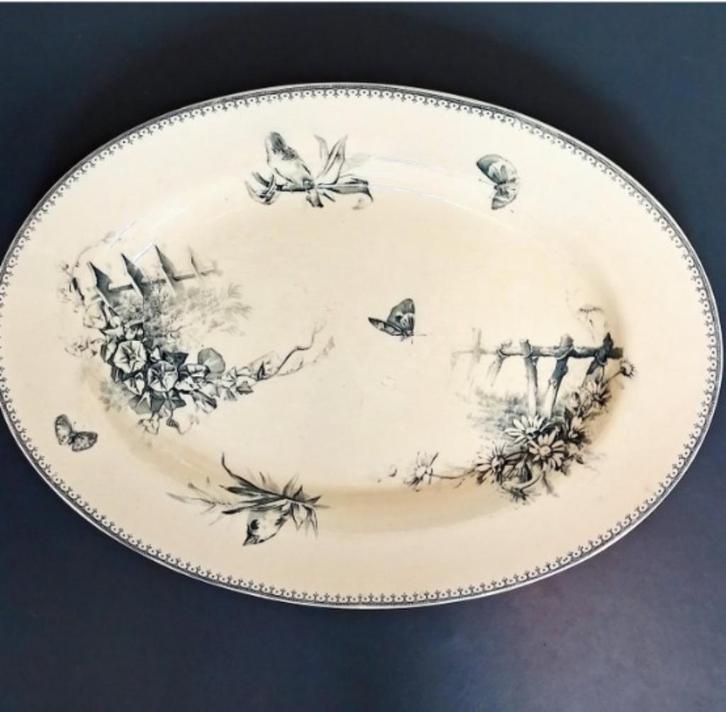 Petrus Regout schaal Malaga petrol, Antiek en Kunst, Antiek | Servies los, Ophalen of Verzenden