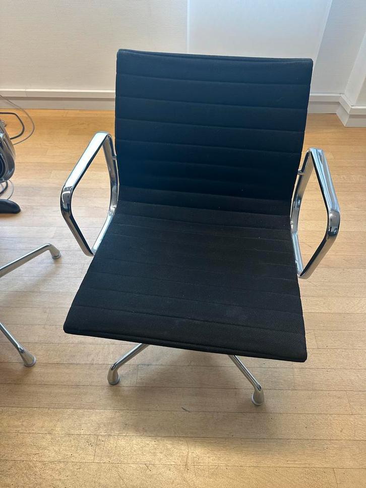 2 Vintage Herman Miller Conferentiestoelen - Maastricht, Antiek en Kunst, Antiek | Meubels | Stoelen en Banken, Ophalen