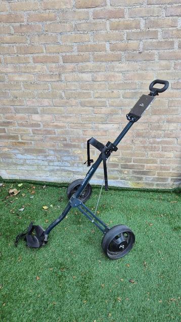 Golfkar - kar voor golftas beschikbaar voor biedingen