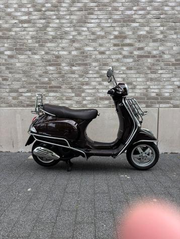 VESPA LX 125CC 3V 125ie ( geen sprint primavera ) beschikbaar voor biedingen