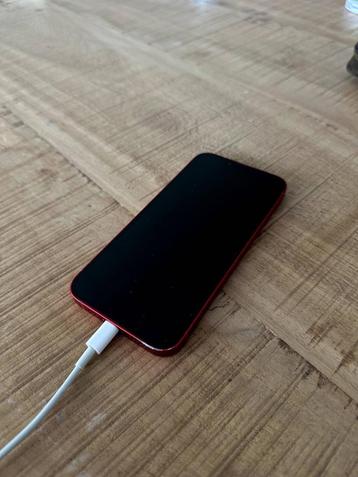 Apple iPhone 13 Rood 128GB beschikbaar voor biedingen