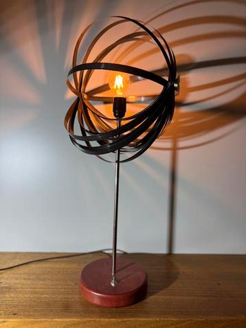 Vintage zonnewijzer lamp hout metaal beschikbaar voor biedingen