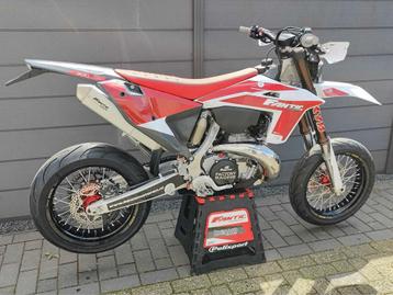 FANTIC XE 300 Supermoto 2025 (Yamaha YZ300 YZ250)  beschikbaar voor biedingen