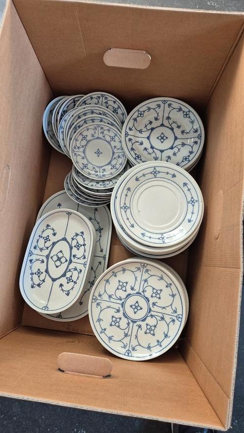 Saksisch blauw jäger servies, Antiek en Kunst, Antiek | Servies compleet, Ophalen of Verzenden