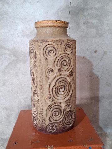 Oude vintage vaas scheurich fossil  beschikbaar voor biedingen