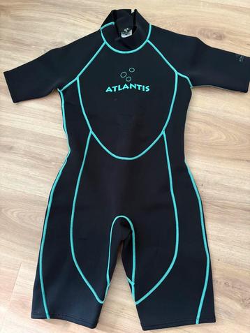 Shorty Atlantis 2 mm als nieuw maat 16 beschikbaar voor biedingen