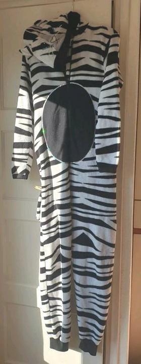 Lounge suit / Onesy/ kat-verkleedpak 34/36? beschikbaar voor biedingen