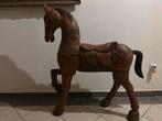 Prachtig groot houten paard, Ophalen