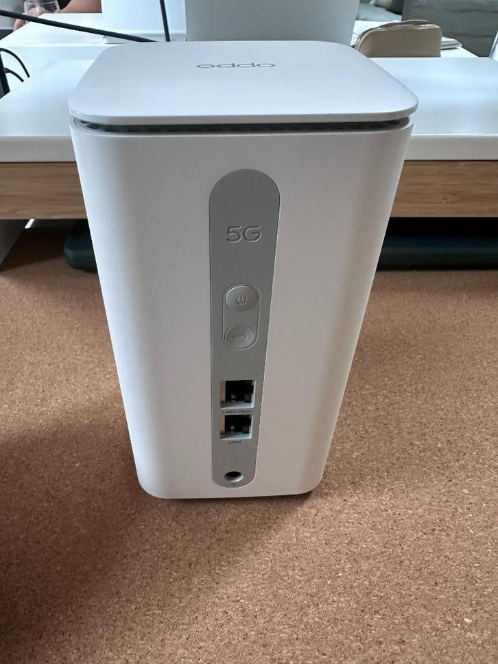 OPPO CPE T1a – 5G Router met WiFi 6, Computers en Software, Routers en Modems, Zo goed als nieuw, Router met modem, Ophalen of Verzenden