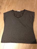 Nieuw shirt costes grijs met leuke hals mt 42-44 (bx 7), Kleding | Dames, T-shirts, Nieuw, Grijs, Maat 42/44 (L), Ophalen of Verzenden