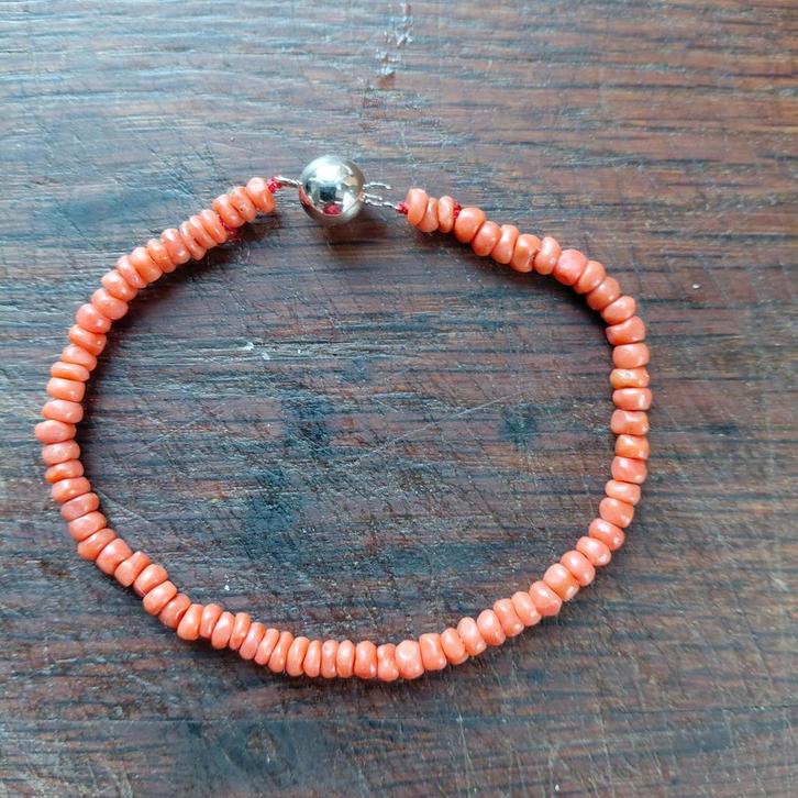 antiek bloedkoraal armbandje met Zilver Slot, Sieraden, Tassen en Uiterlijk, Armbanden, Zo goed als nieuw, Zilver, Rood, Met edelsteen