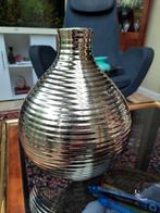 vintage retro vaas, Huis en Inrichting, Woonaccessoires | Vazen, Ophalen of Verzenden, Zo goed als nieuw, Overige kleuren, Minder dan 50 cm