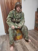 Zittende etalagepop paspop mannequin klein smal, Ophalen, Landmacht, Nederland, Kleding of Schoenen