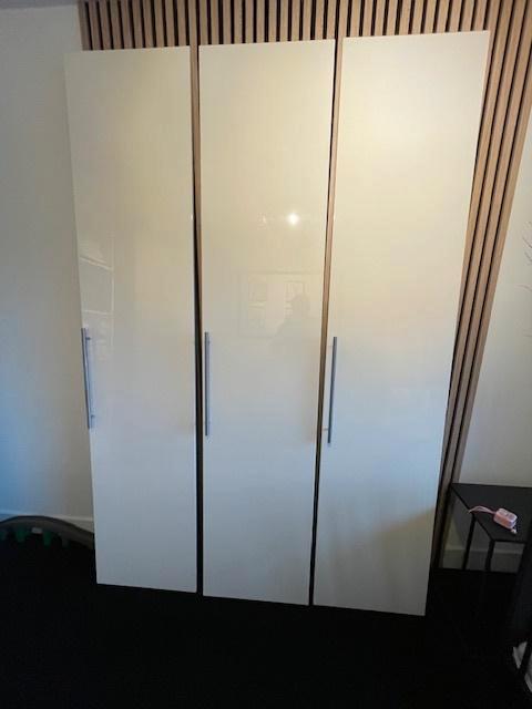 Hoogglans witte Pax deuren 229 x 50 cm, Huis en Inrichting, Kasten | Kledingkasten, Zo goed als nieuw, 200 cm of meer, 50 tot 100 cm