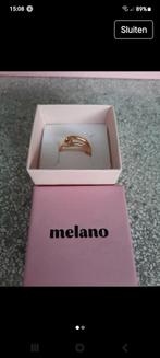 MELANO TWISTED RING goudkleurig, Sieraden, Tassen en Uiterlijk, Ringen, Ophalen of Verzenden, Zo goed als nieuw, 17 tot 18, Dame