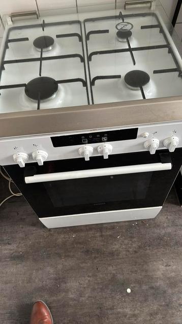 Siemens fornuis 60 cm   Gas fornuis beschikbaar voor biedingen