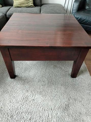 Salontafel  beschikbaar voor biedingen