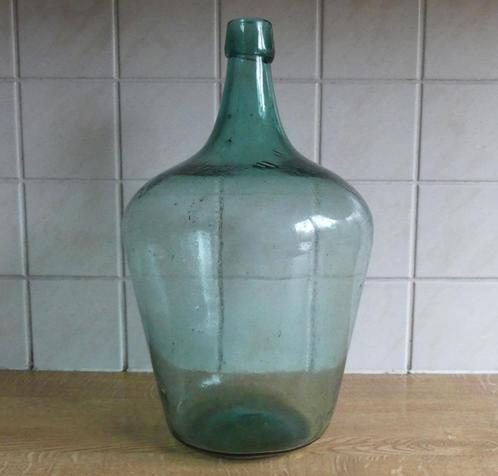 Grote glazen fles oud groen glas wijnfles gistfles, Huis en Inrichting, Woonaccessoires | Vazen, Gebruikt, Groen, Minder dan 50 cm
