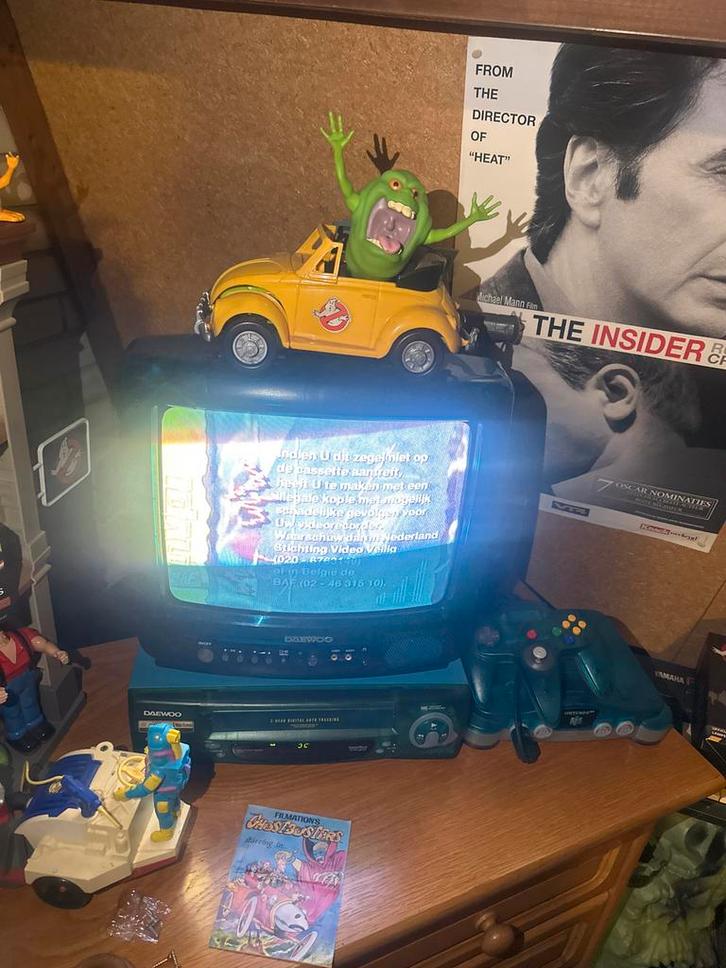 Vintage Daewoo CRT TV, VHS & Nintendo 64, Spelcomputers en Games, Spelcomputers | Nintendo 64, Gebruikt, Met 2 controllers, Ophalen