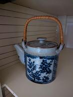 vintage theepot met houten hengsel, Ophalen, Zo goed als nieuw, Overige stijlen, Overige typen
