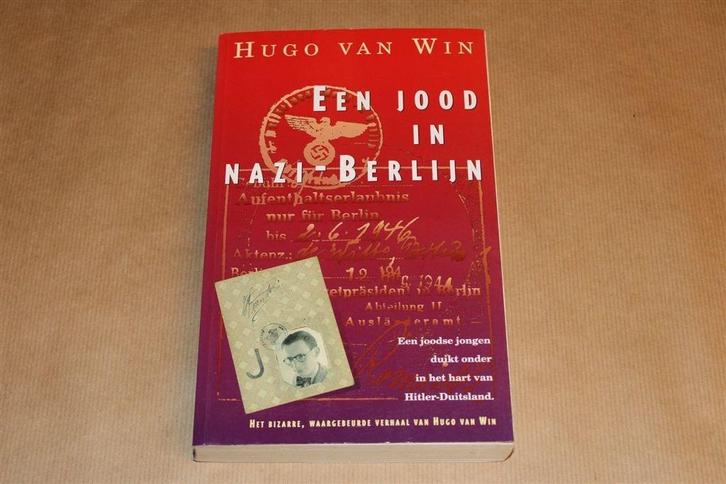 Jood in Nazi-Berlijn — Van Win — Joods & Homoseksueel, Boeken, Oorlog en Militair, Gelezen, Tweede Wereldoorlog, Ophalen of Verzenden