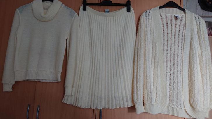 Zeer mooie gebreide 3 Delige set van C&A maat 42., Kleding | Dames, Truien en Vesten, Zo goed als nieuw, Maat 42/44 (L), Beige
