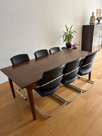 Complete Inboedel - Eettafel, Bank, Kast & Meer beschikbaar voor biedingen