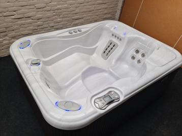 Hotspring jetsetter beschikbaar voor biedingen