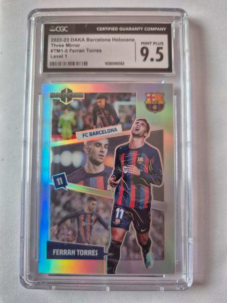 Daka Ferran Torres CGC 9.5 - Barcelona Kaart 19/25, Verzamelen, Sportartikelen en Voetbal, Zo goed als nieuw, Spelerskaart, Buitenlandse clubs