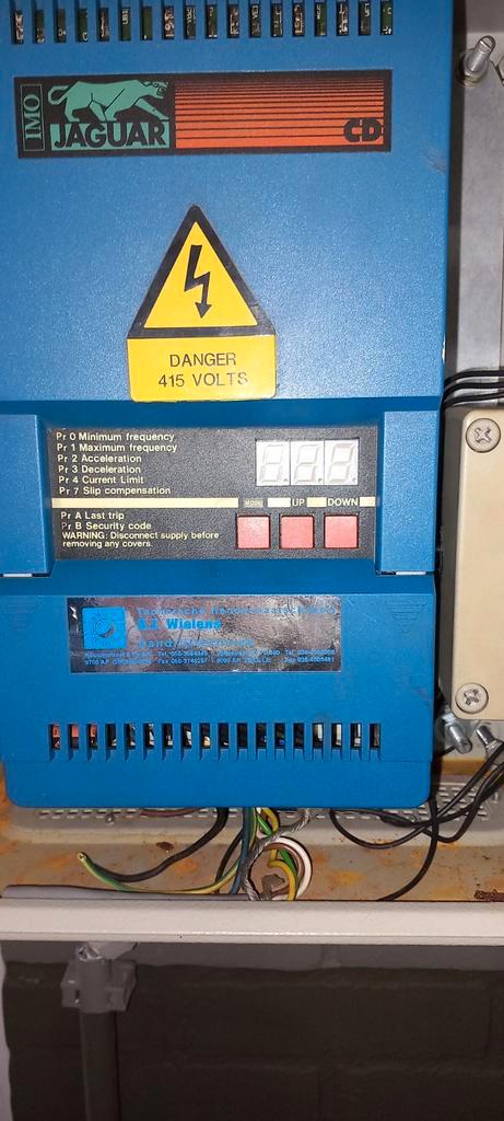 Jaguar IMO  Frequentie Regelaar 7,5 KW. In kast., Hobby en Vrije tijd, Elektronica-componenten, Ophalen