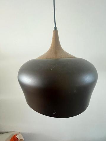 Moderne hanglamp in Scandinavische stijl – hout & mat zwart beschikbaar voor biedingen