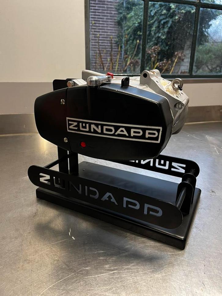 Zundapp 5 bak gereviseerd 284-20., Fietsen en Brommers, Brommeronderdelen | Zundapp, Zo goed als nieuw, Blok, Ophalen of Verzenden