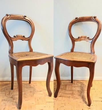 2 antieke biedermeier stoelen beschikbaar voor biedingen