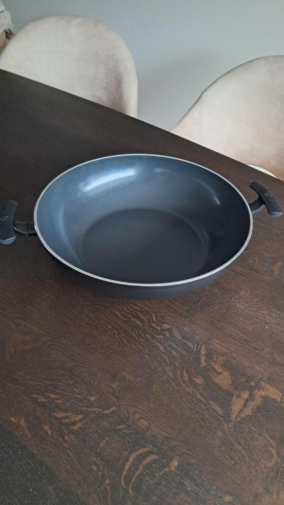 BK Easy Inductie Wok 36cm. NIEUW, Huis en Inrichting, Keuken | Potten en Pannen, Nieuw, Wok, Rvs, Ophalen of Verzenden