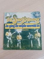 THE SUNSTREAMS  ---  JE GING DE WIJDE WERELD IN ----, Cd's en Dvd's, Ophalen of Verzenden, Zo goed als nieuw, Overige formaten