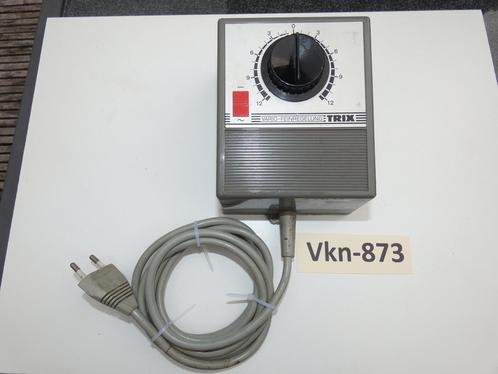 Vk-873 N Spoor Zware Trafo 6503 Minitrix 14 VA-1 Amp, Hobby en Vrije tijd, Modeltreinen | N-Spoor, Gebruikt, Transformator of Voeding