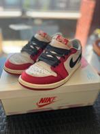 Air Jordan 1 Retro Low Trophy Room maat 37.5, Kleding | Dames, Schoenen, Ophalen of Verzenden, Zo goed als nieuw, Sneakers of Gympen