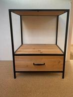 Nachtkastje, Ophalen, Metaal of Aluminium, 55 tot 70 cm, Zo goed als nieuw