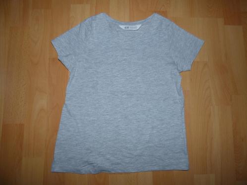 Mooi lichtgrijs t-shirt van H&M, maat 134/140 NIEUW!, Kinderen en Baby's, Kinderkleding | Maat 134, Nieuw, Meisje, Shirt of Longsleeve