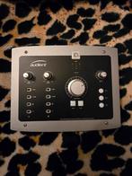 Audient ID22 audio interface/AKG C214 mic, Ophalen of Verzenden, Zo goed als nieuw