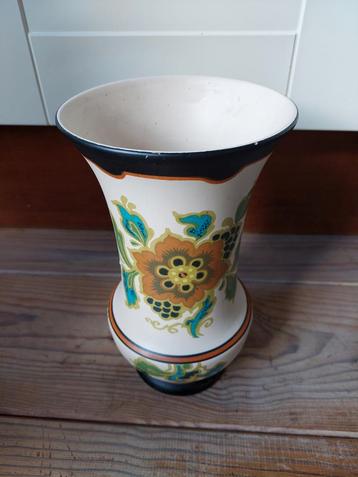 Gouda Modica Plateel vaas nr. 394 beschikbaar voor biedingen