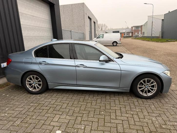 BMW 3-Serie 1.6I 320EDE Harman Kardon schuifkantel stuur vw, Auto's, BMW, Particulier, 3-Serie, ABS, Airbags, Airconditioning