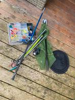 Visnetten, hengel, hengelhouders, box met dobbers etc, Watersport en Boten, Hengelsport | Witvissen, Ophalen, Gebruikt, Complete set