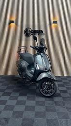 Vespa Sprint | 2024| 700 km | | Full option | Custom, Overige modellen, Maximaal 45 km/u, Zo goed als nieuw, Benzine