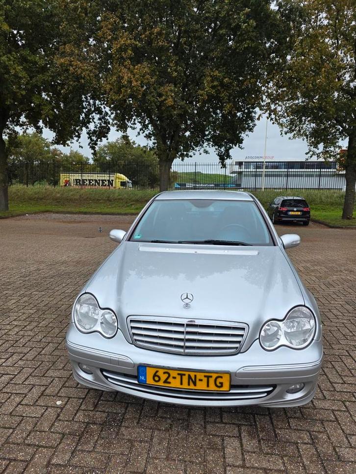 Mercedes-Benz C-Klasse 2.2 CDI C200 Sedan 2006 Grijs, Auto's, Mercedes-Benz, Particulier, C-Klasse, Diesel, E, Sedan, Handgeschakeld