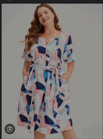 Nieuwe zomerse jurk Bloomchic, maat 40 (NL maat 42/44) beschikbaar voor biedingen