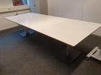 Artifort tafel onderstel design  300 - 350, 200 cm of meer, Ophalen of Verzenden, Zo goed als nieuw, Vijf personen of meer